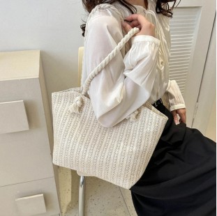 حقيبة قش رافيا للنساء سعة كبيرة حقيبة يد محبوكة تصميم فاخر