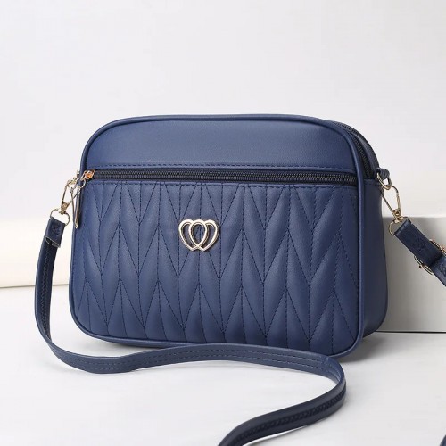حقيبة متقاطعة مع الجسم بسحاب بسعة كبيرة ، على شكل ماسي ، أحادي اللون ، مطرزة